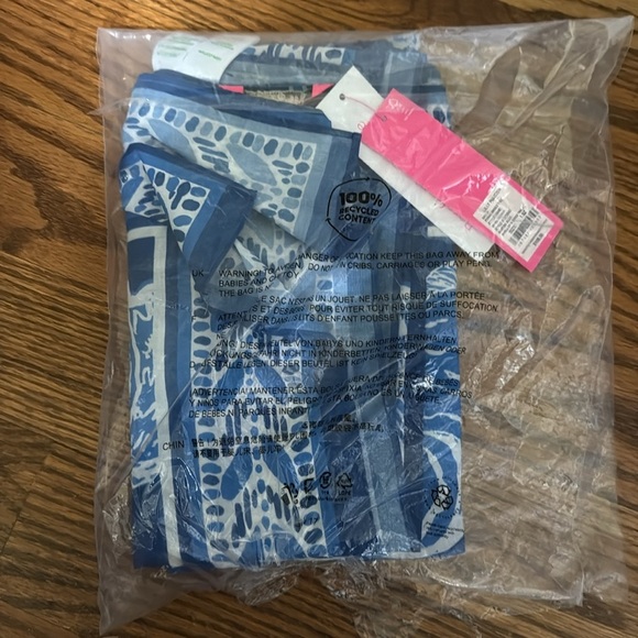 Lilly Pulitzer SHAROL cover-up in Barton blue shell of a good time NWT - Picture 4 of 6